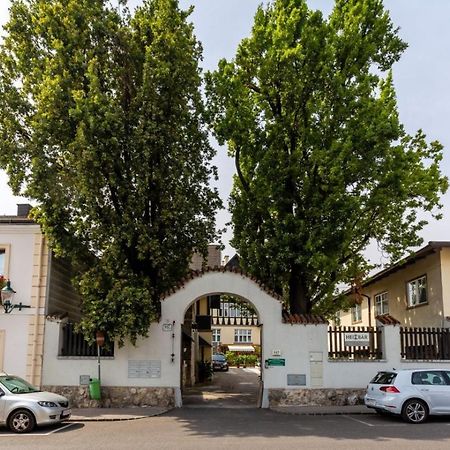 Haus Zu Den Zwei Eichen Apartman Perchtoldsdorf Kültér fotó