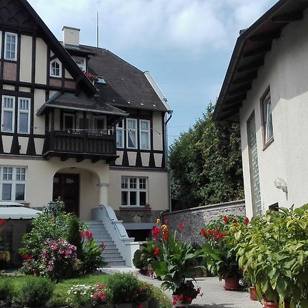 Haus Zu Den Zwei Eichen Apartman Perchtoldsdorf Kültér fotó