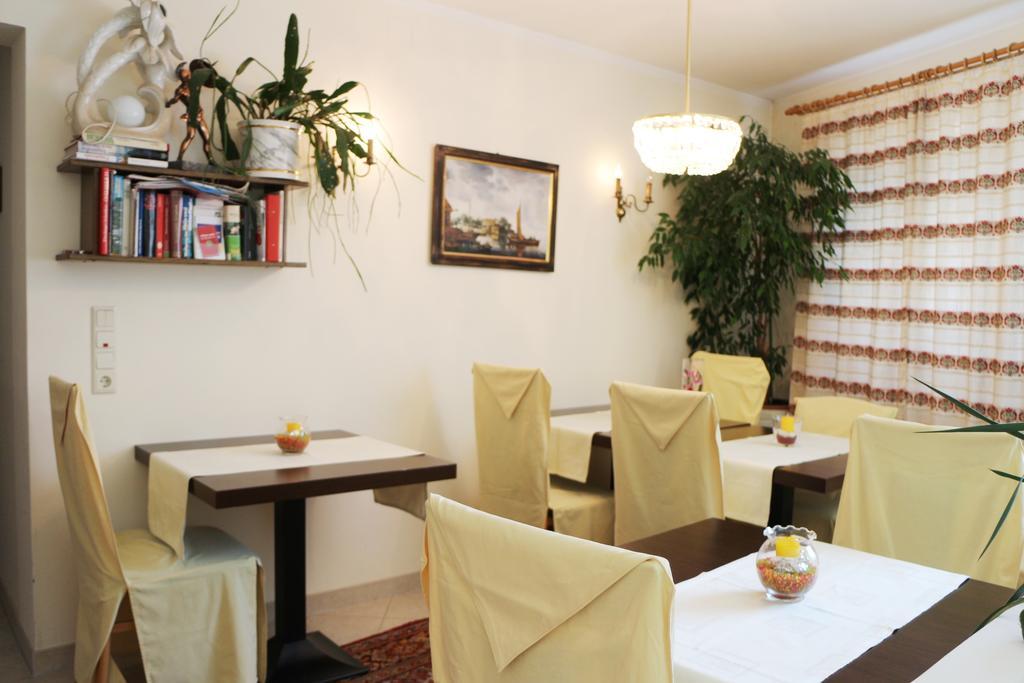 Haus Zu Den Zwei Eichen Apartman Perchtoldsdorf Kültér fotó